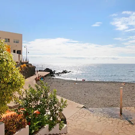 Διαμέρισμα By The Beach